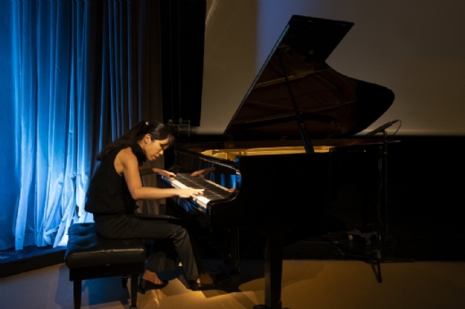 Yoko Suzuki, Inspirada por la naturaleza emociona al pblico con sus composiciones e interpretaciones en MontPhoto FEST 2025